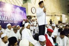 Ustaz Bachtiar Nasir...