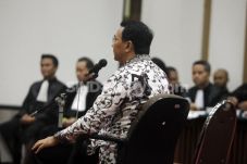 Hakim Tolak Keberatan...