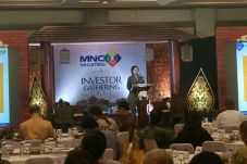 MNC Securities Gelar...