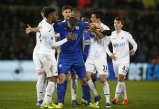 Swansea City Bawa Leicester...