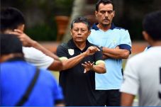 Pelatih Persela Siapkan...