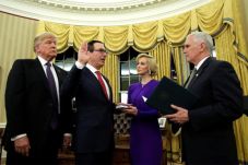 Steven Mnuchin Resmi...