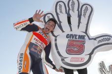 Marquez Tak Harus Menang,...