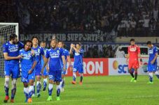 Persib Anggap Persela...
