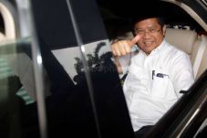 Sikap Pemerintah terhadap...