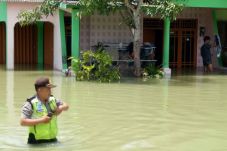 Banjir di Demak Masih...