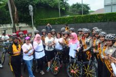 Polwan Sahabat Warga...