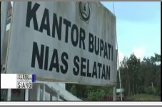 Bupati Nias Selatan...