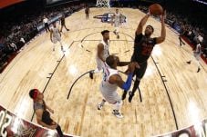 Anthony Davis Pecahkan...