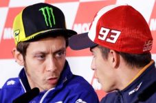 Rossi dan Marquez Bikin...