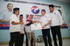 HT: Masyarakat Kecil...