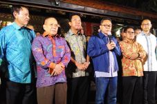 Dua Parpol Pendukung...