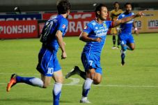 Kick-off Berubah, Persib...