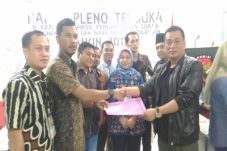 Pilkada Sarolangun,...