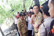 Ahok Hiraukan Peraturan...