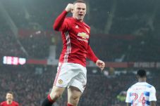 Rooney Masih Setia dengan...
