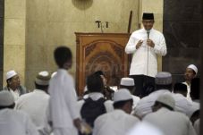 Hadiri Maulid Nabi,...