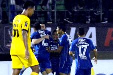 Dramatis, Persib Bandung...