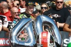 Jonathan Rea Pecundangi...