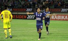 Arema Lolos ke Semifinal...