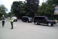 Kunjungi Sejumlah Tempat,...