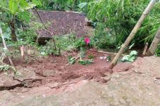 Longsor di Cilawu Garut...
