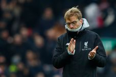 Liverpool Terpuruk,...