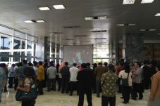 Antusiasme Pegawai DPR...