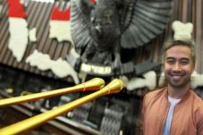 King Salman Gold Mic...