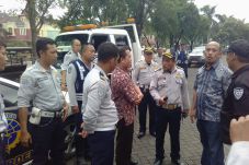 Satpam Kompleks Taman...