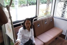 Menteri Rini Tamasya...