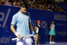 Nick Kyrgios Hentikan...