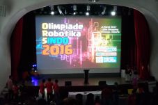 Peserta Olimpiade Robotika...