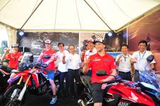 Hadirkan Honda CB500X,...
