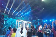 Duet Sharon dan Melly...