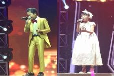 Navis dan Sharon, Siapa...
