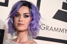 Putus Cinta, Katy Perry...