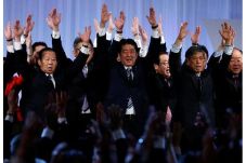 Abe Dapat Memimpin Jepang...