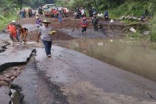 Ambles Sepanjang 1,5...