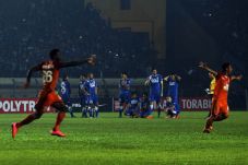 Persib Tetap Perjuangkan...