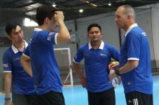 Vic Hermans Butuh Banyak...