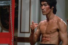 Tips Membuat Perut Sixpack...