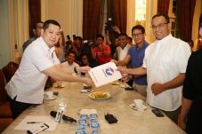 Anies Baswedan: Kami...