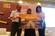 Shell Hadirkan Kartu...