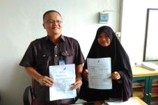 Tempat Usaha Disegel...
