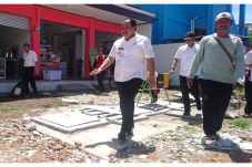 Tata Pasar Tradisional,...