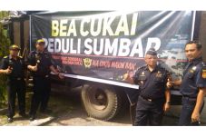 Bea Cukai Bantu Korban...