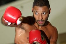 Pemenang Brook vs Spence...
