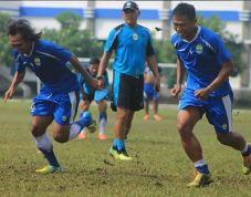 Bek Persib: Perebutan...
