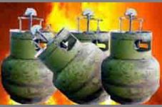 Tabung Gas 3 Kg Meledak,...
